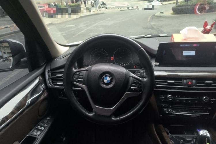 Used BMW X5 2014 xDrive35i Elegant Edition Interior 2