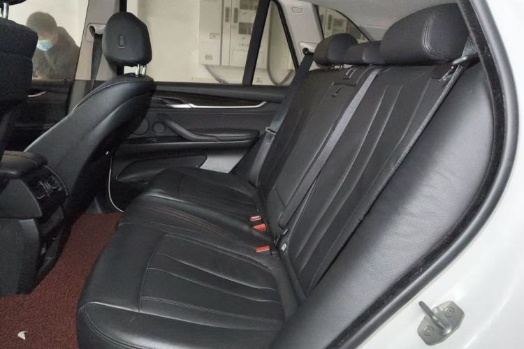 Used BMW X5 2014 xDrive35i Leading Model Interior 3