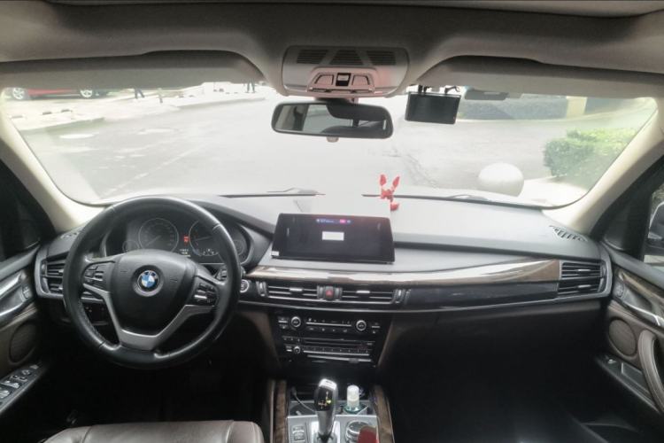 Used BMW X5 2014 xDrive35i Elegant Edition Interior 3