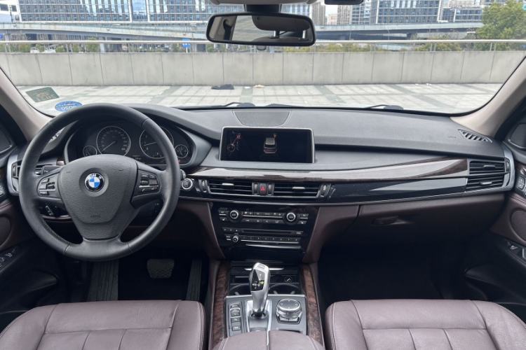 Used BMW X5 2014 xDrive35i Elegant Edition Interior 6
