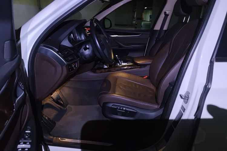Used BMW X5 2014 xDrive35i Elegant Edition Left Front Seat