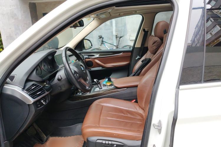 Used BMW X5  Left Front Seat