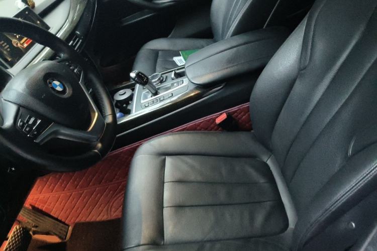 Used BMW X5 2014 xDrive35i Luxury Edition Left Front Seat