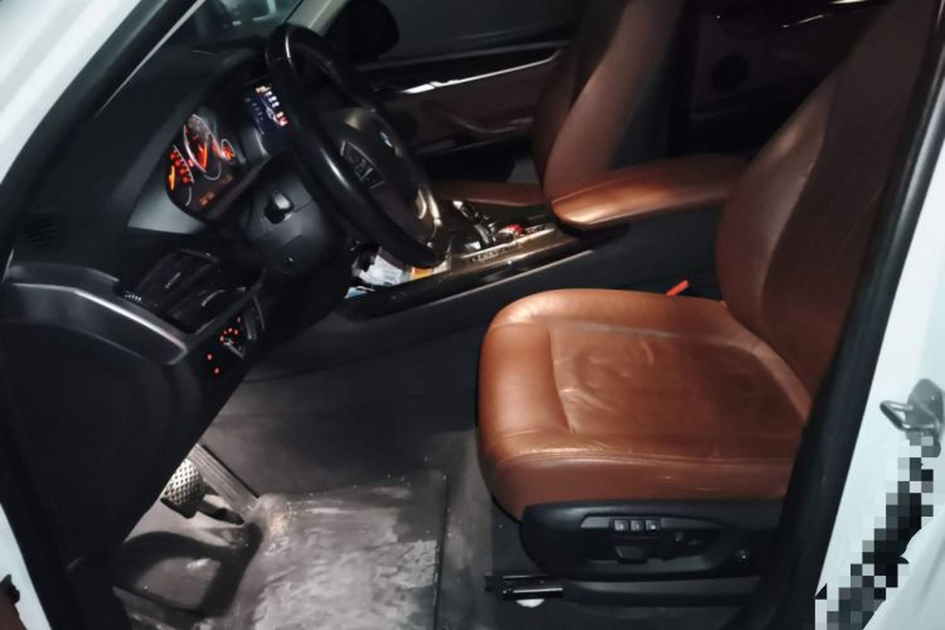Used BMW X5 2014 xDrive35i Luxury Edition Left Front Seat