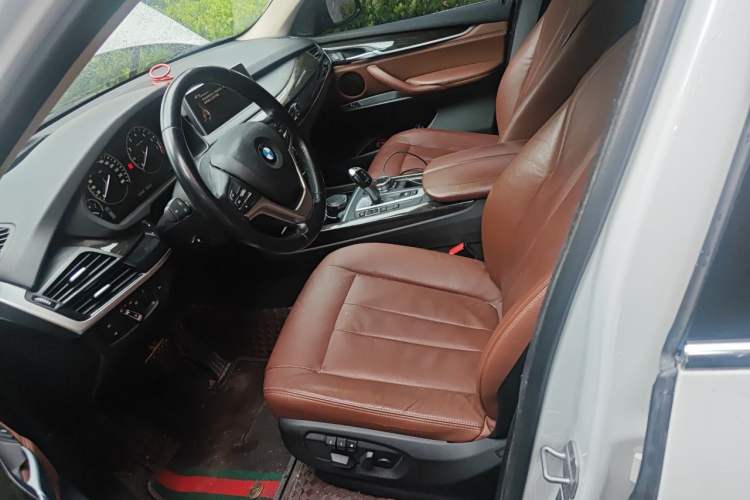 Used BMW X5 2014 xDrive35i Luxury Edition Left Front Seat