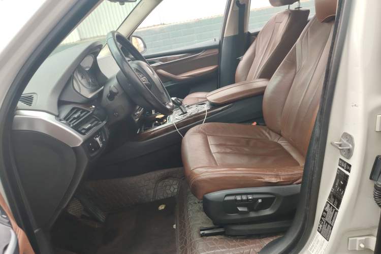 Used BMW X5 2014 xDrive35i Elegant Edition Left Front Seat