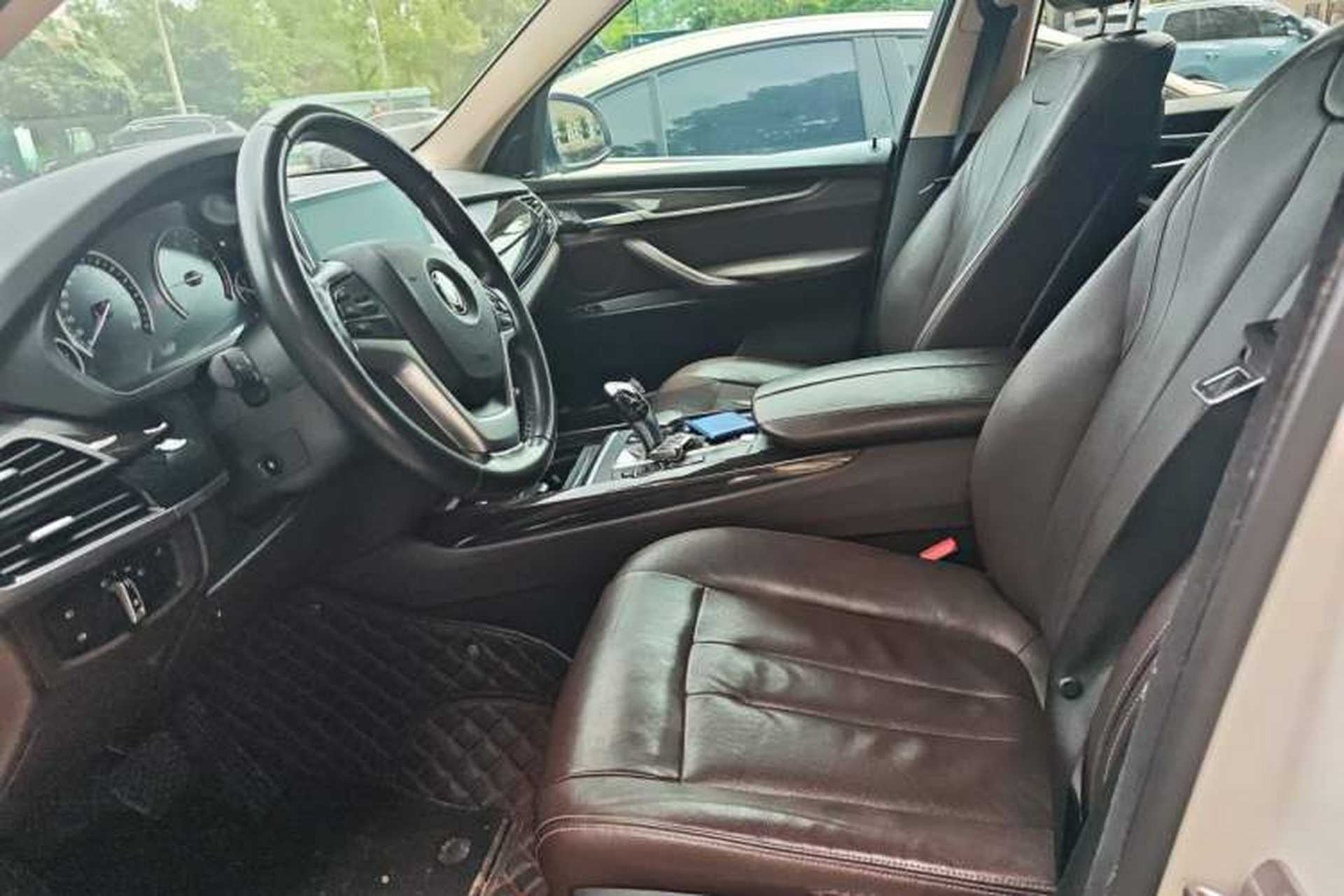 Used BMW X5 2014 xDrive35i Leading Model Left Front Seat