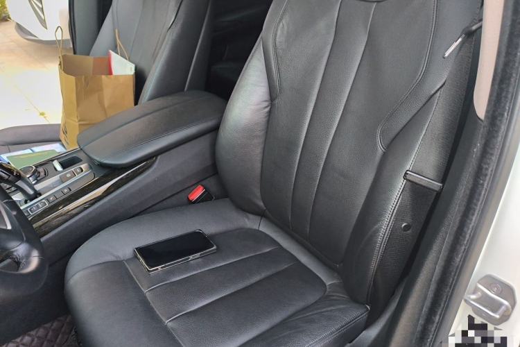 Used BMW X5 2014 xDrive35i Luxury Edition Left Front Seat