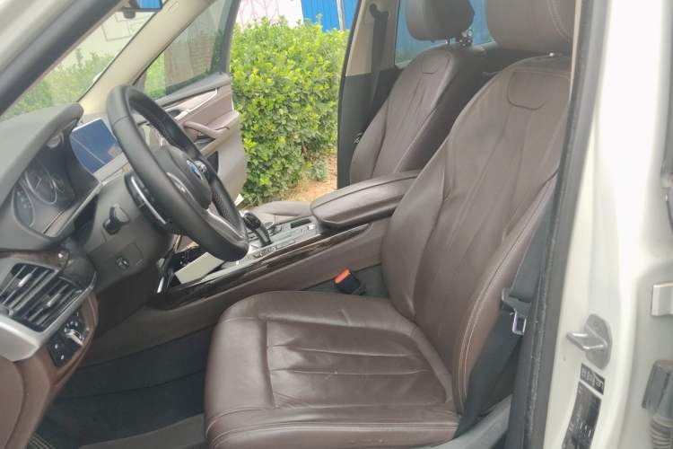 Used BMW X5 2014 xDrive35i Elegant Edition Left Front Seat