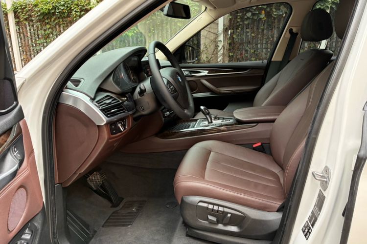 Used BMW X5 2014 xDrive35i Elegant Edition Left Front Seat