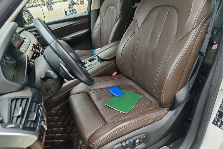 Used BMW X5 2014 xDrive35i Luxury Edition Left Front Seat