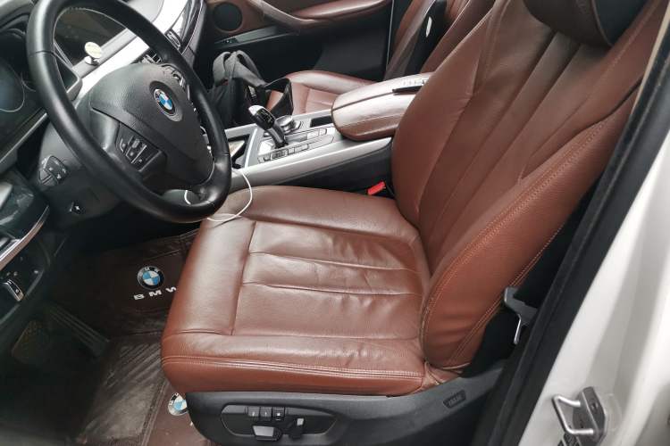 Used BMW X5 2014 xDrive35i Elegant Edition Left Front Seat