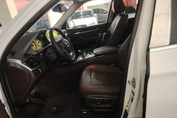 Used BMW X5 2014 xDrive35i U.S. specification Left Front Seat