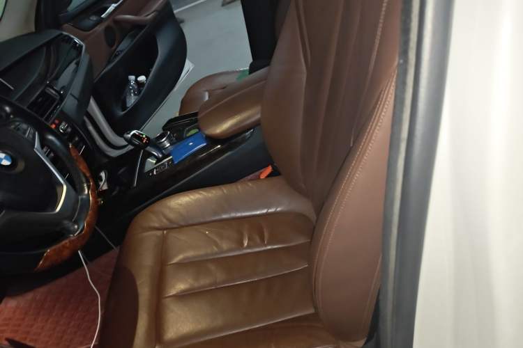 Used BMW X5 2014 xDrive35i Leading Model Left Front Seat