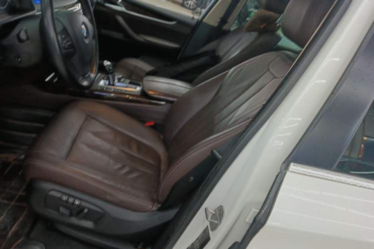 Used BMW X5 2014 xDrive35i Elegant Edition Left Front Seat