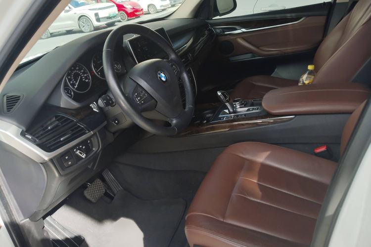 Used BMW X5 2014 xDrive35i Gasoline 5-seater U.S. specification Left Front Seat