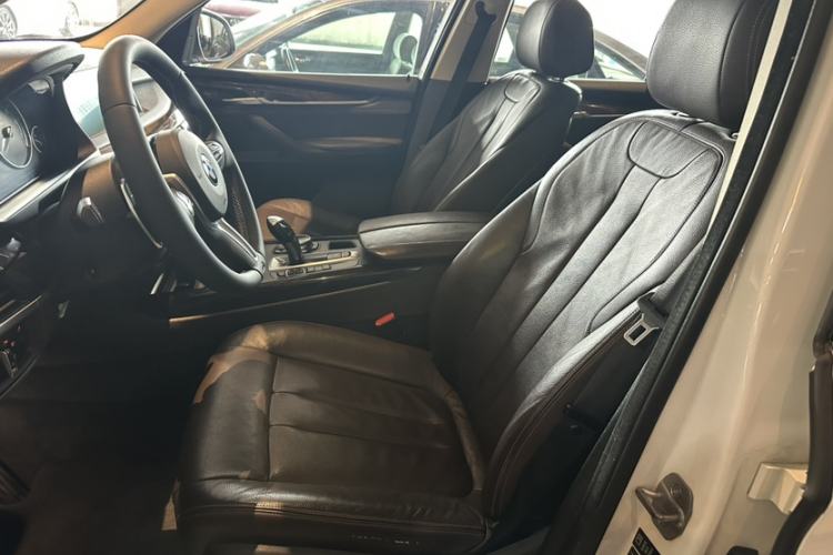 Used BMW X5 2014 xDrive35i Elegant Edition Left Front Seat