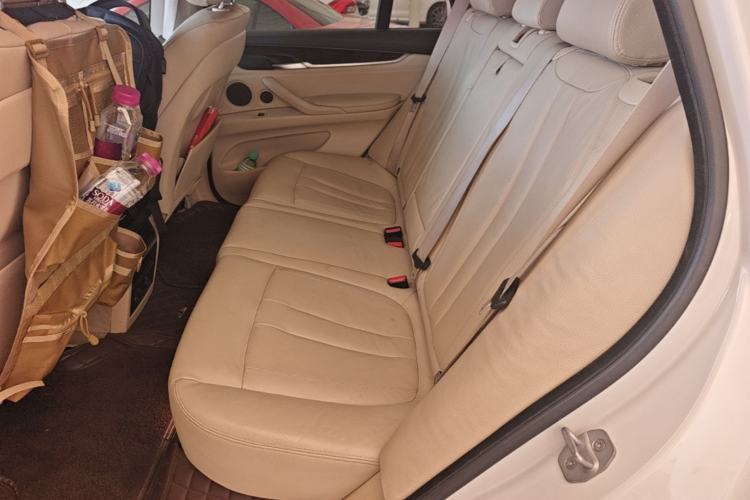 Used BMW X5  Left Rear Seat