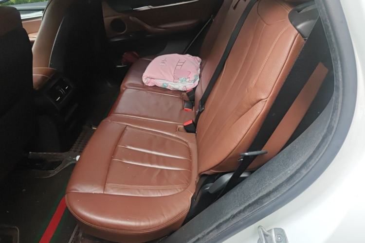 Used BMW X5 2014 xDrive35i Luxury Edition Left Rear Seat