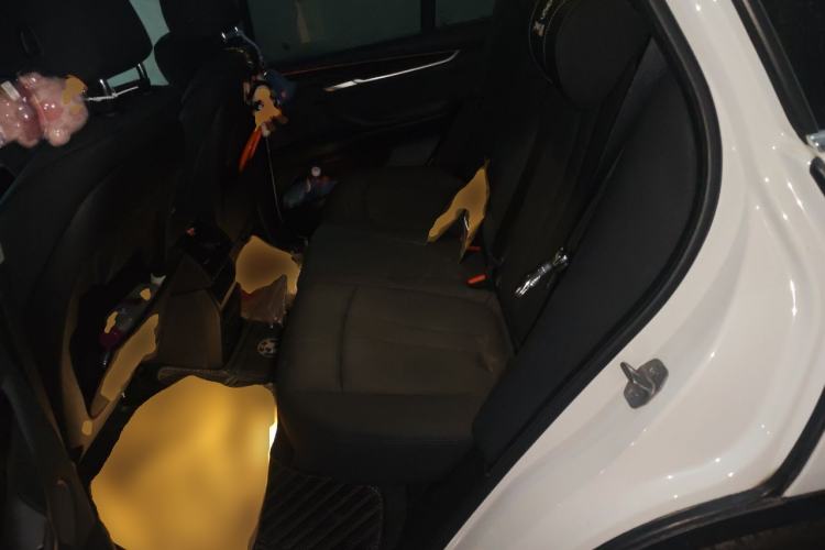 Used BMW X5  Left Rear Seat