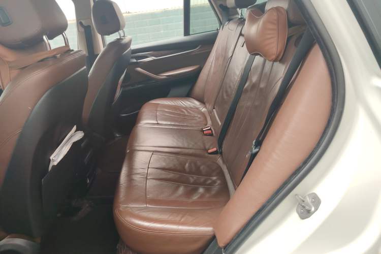 Used BMW X5 2014 xDrive35i Elegant Edition Left Rear Seat