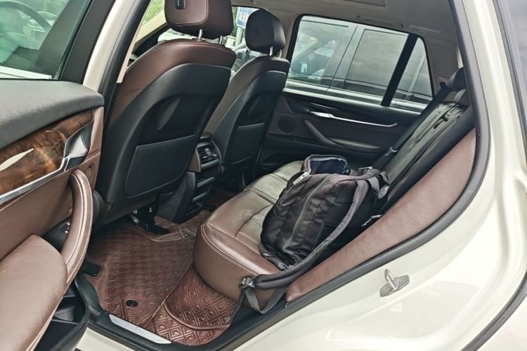 Used BMW X5 2014 xDrive35i Elegant Edition Left Rear Seat