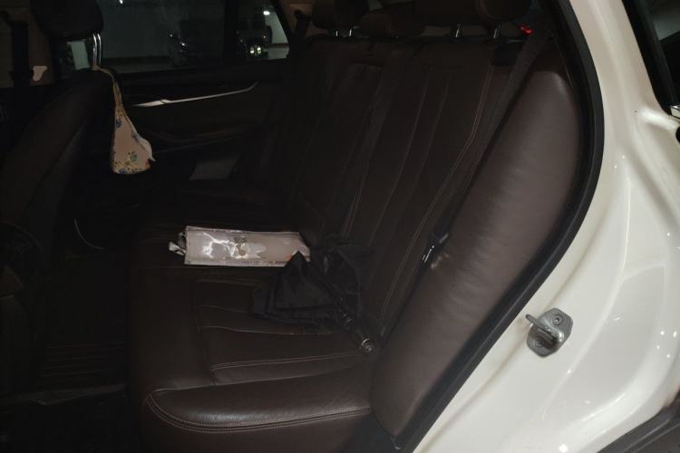 Used BMW X5 2014 xDrive35i Luxury Edition Left Rear Seat