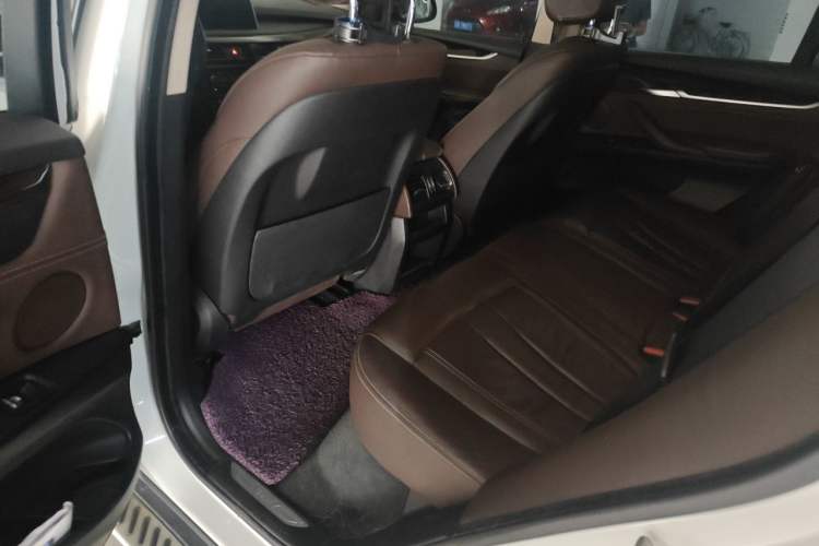 Used BMW X5 2014 xDrive35i Elegant Edition Left Rear Seat