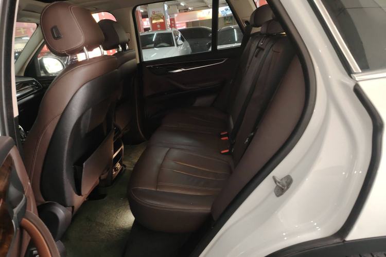 Used BMW X5 2014 xDrive35i U.S. specification Left Rear Seat