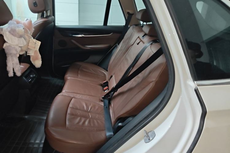 Used BMW X5 2014 xDrive35i Elegant Edition Left Rear Seat
