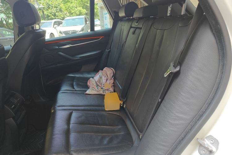 Used BMW X5 2014 xDrive35i Luxury Edition Left Rear Seat