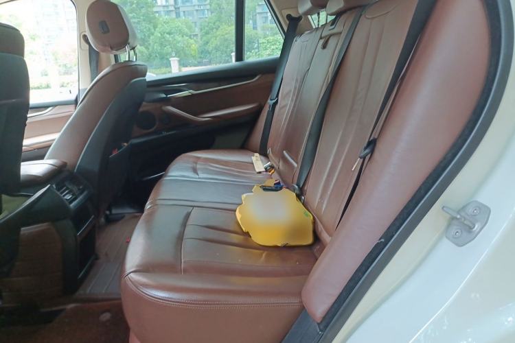 Used BMW X5 2014 xDrive35i Leading Model Left Rear Seat