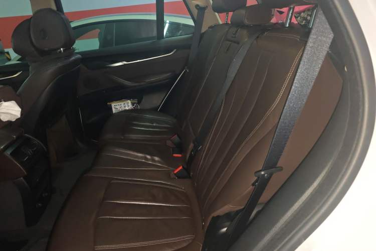 Used BMW X5 2014 xDrive35i Leading Model Left Rear Seat