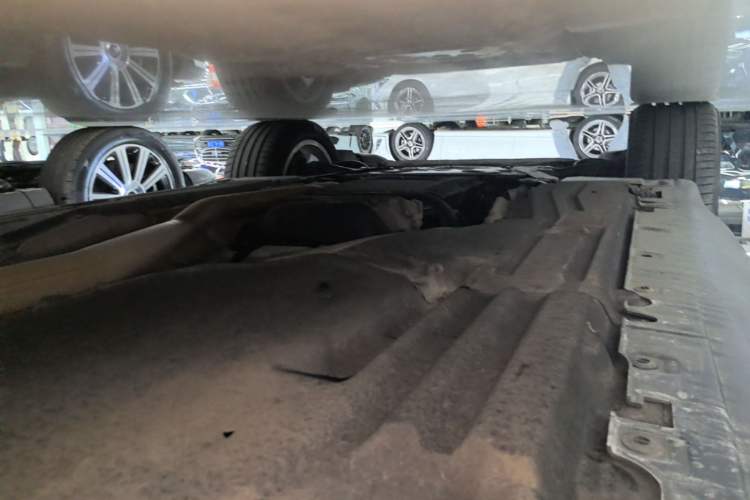 Used BMW X5 2014 xDrive35i Elegant Edition Left Side Sill