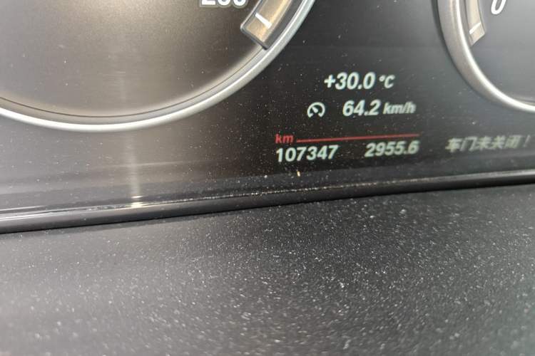 Used BMW X5 2014 xDrive35i Elegant Edition Odometer Close Up