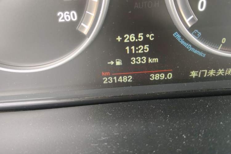 Used BMW X5 2014 xDrive35i Elegant Edition Odometer Close Up