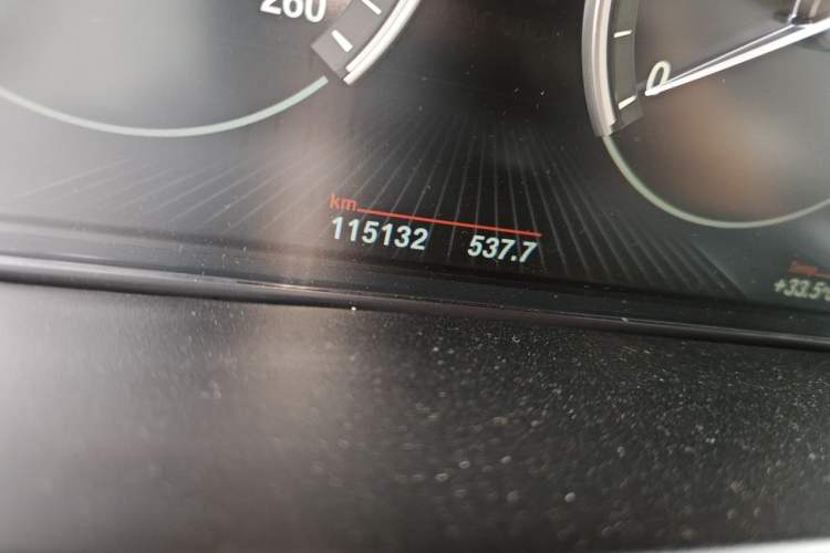 Used BMW X5 2014 xDrive35i Luxury Edition Odometer Close Up