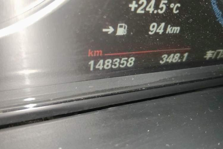 Used BMW X5 2014 xDrive35i Elegant Edition Odometer Close Up