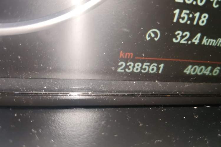 Used BMW X5 2014 xDrive35i Elegant Edition Odometer Close Up