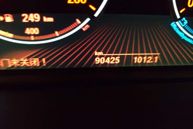 Used BMW X5 2014 xDrive35i Luxury Edition Odometer Close Up