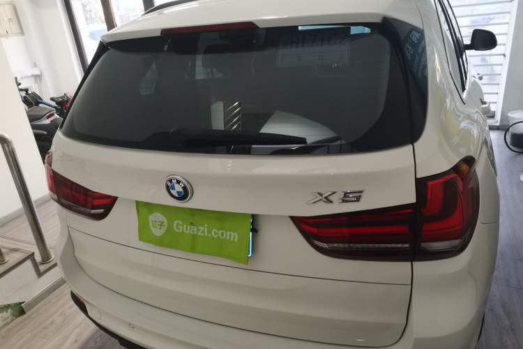 Used BMW X5 2014 xDrive35i Elegant Edition Rear