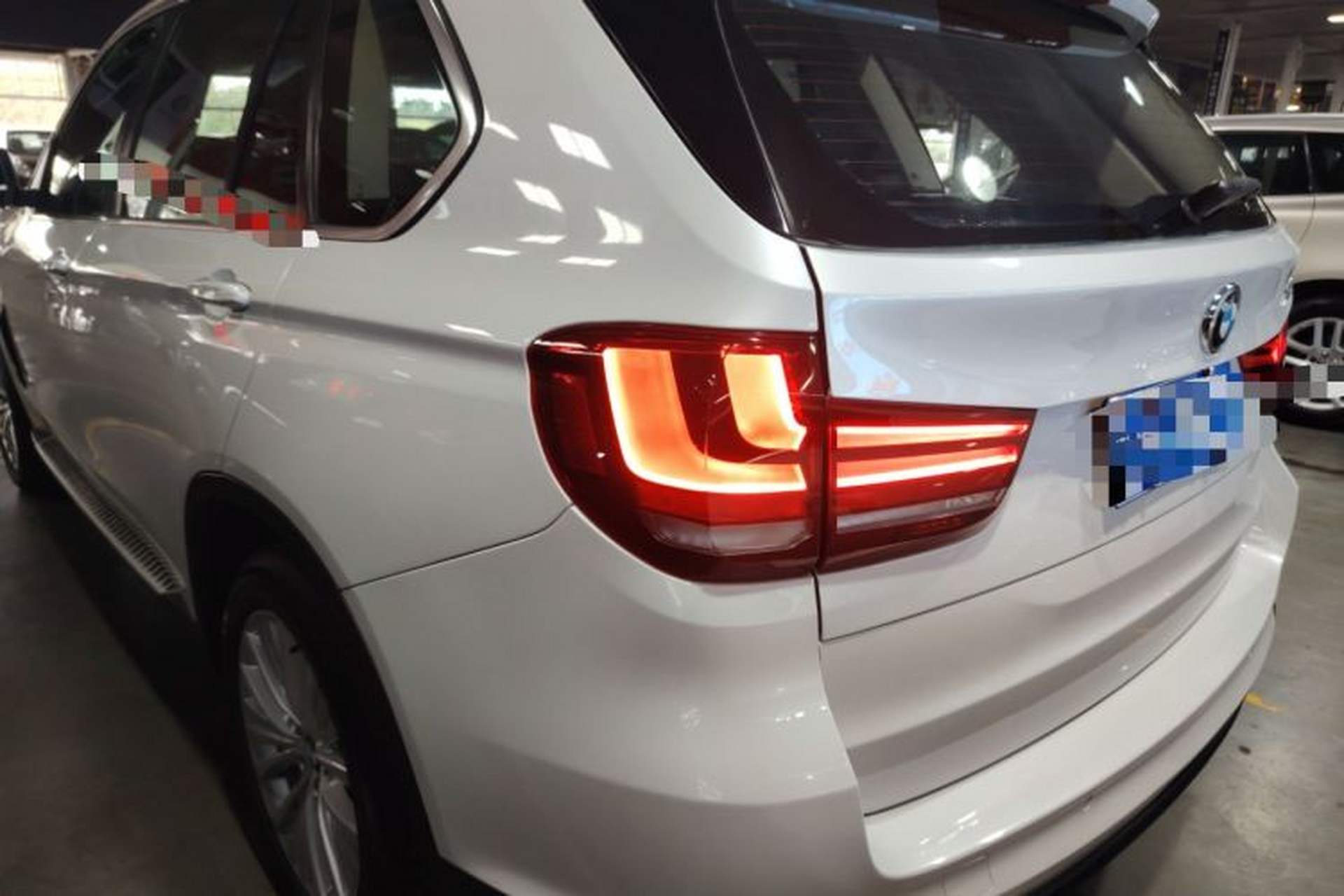 Used BMW X5 2014 xDrive35i Elegant Edition Rear Left 45 Deg