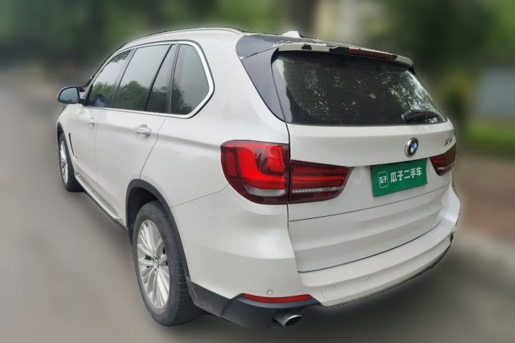 Used BMW X5 2014 xDrive35i Luxury Edition Rear Left 45 Deg
