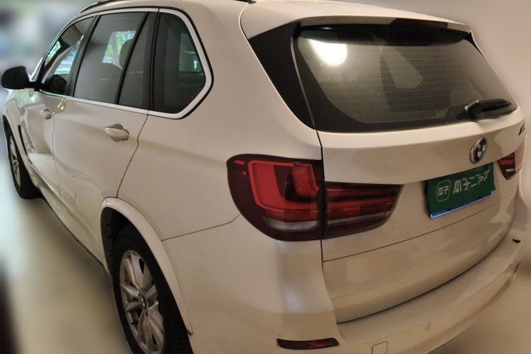 Used BMW X5 2014 xDrive35i Elegant Edition Rear Left 45 Deg
