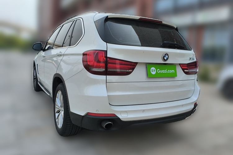 Used BMW X5 2014 xDrive35i Luxury Edition Rear Left 45 Deg