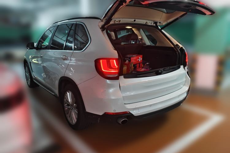 Used BMW X5 2014 xDrive35i Elegant Edition Rear Left 45 Deg