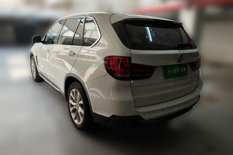 Used BMW X5 2014 xDrive35i Elegant Edition Rear Left 45 Deg