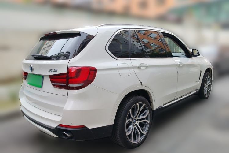 Used BMW X5  Rear Right 45 Deg