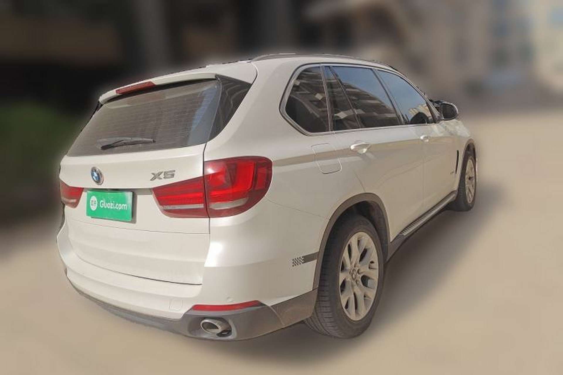 Used BMW X5 2014 xDrive35i Leading Model Rear Right 45 Deg