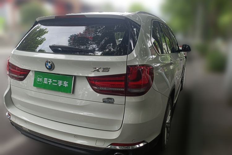 Used BMW X5 2014 xDrive35i Elegant Edition Rear Right 45 Deg